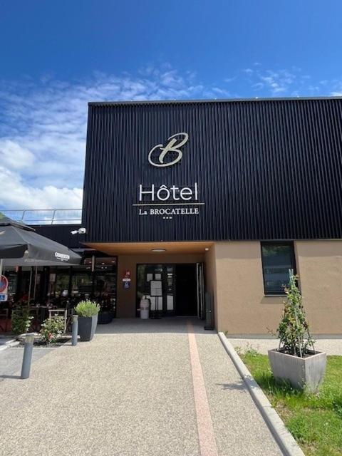 Hotel Akena Molinges - La Brocatelle Saint-Claude Esterno foto